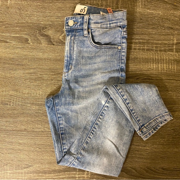 High Waisted Garage Jeans - Picture 3 of 6